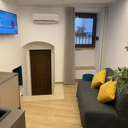Apartment Nicola's *